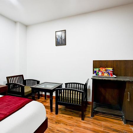 Staybook South Delhi นิวเดลี ภายนอก รูปภาพ