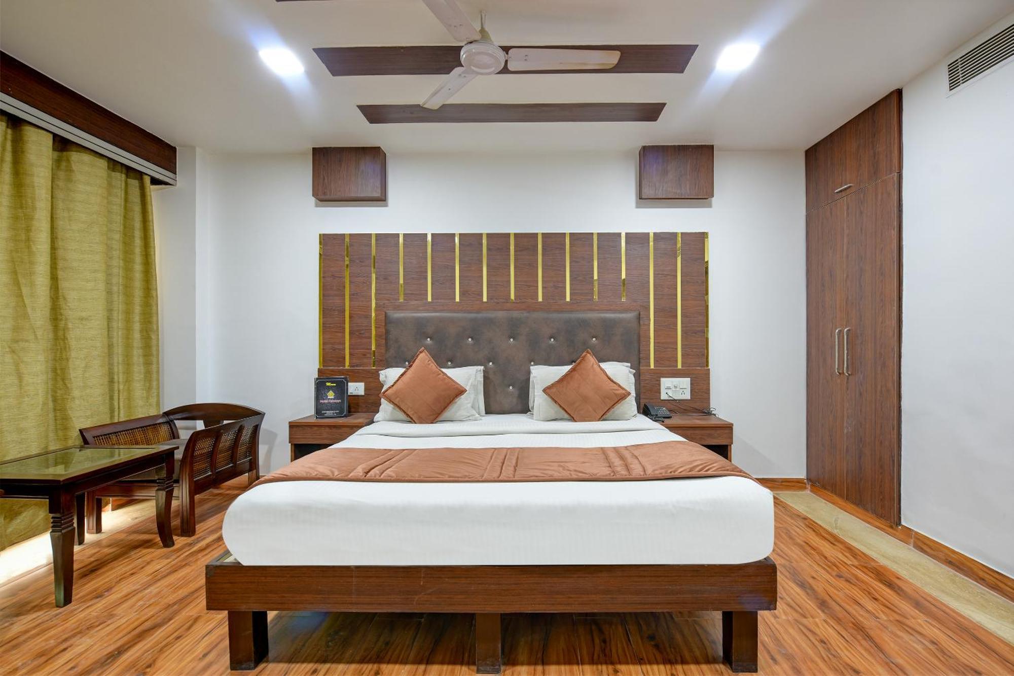 Staybook South Delhi นิวเดลี ภายนอก รูปภาพ