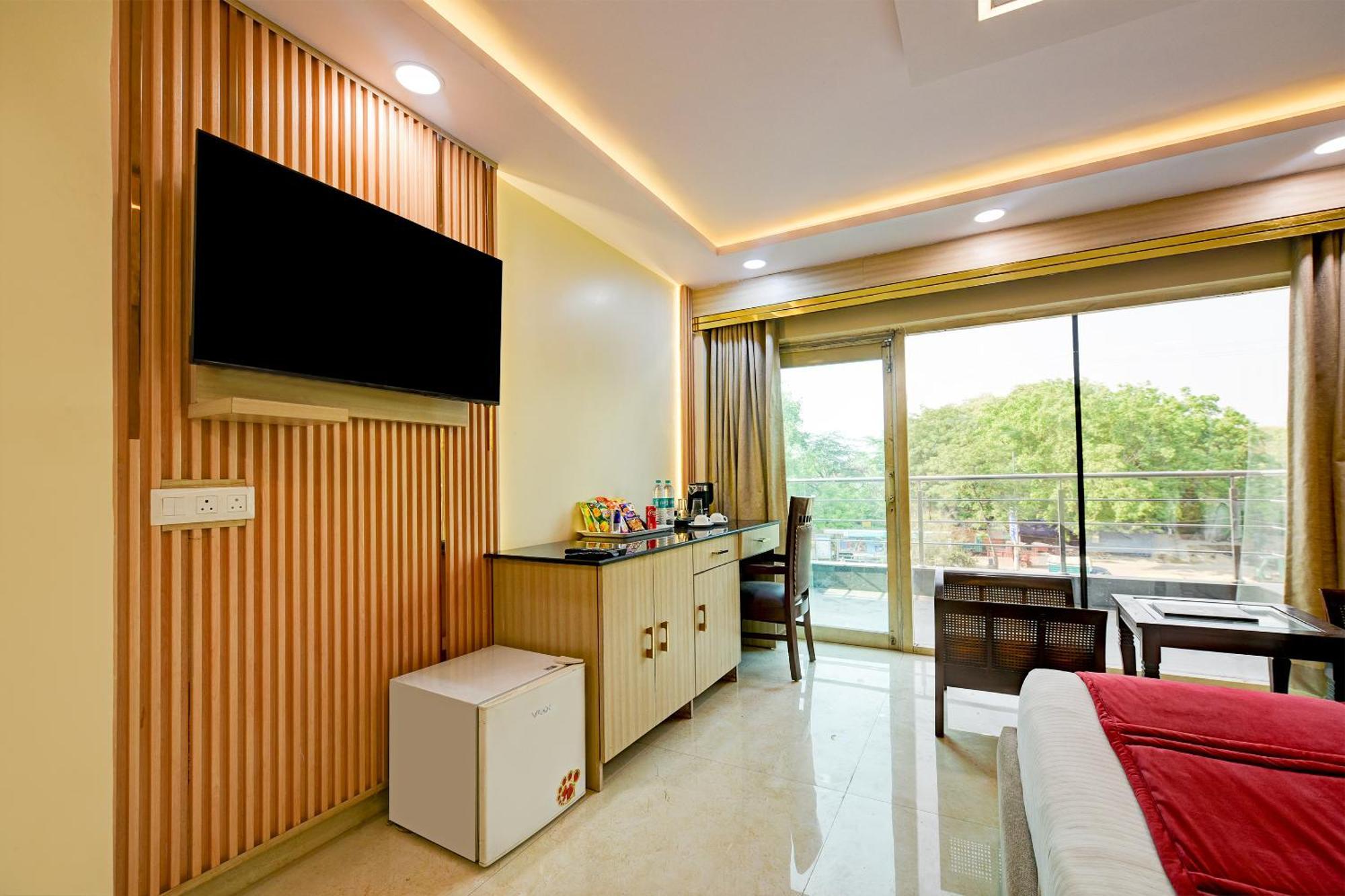 Staybook South Delhi นิวเดลี ภายนอก รูปภาพ
