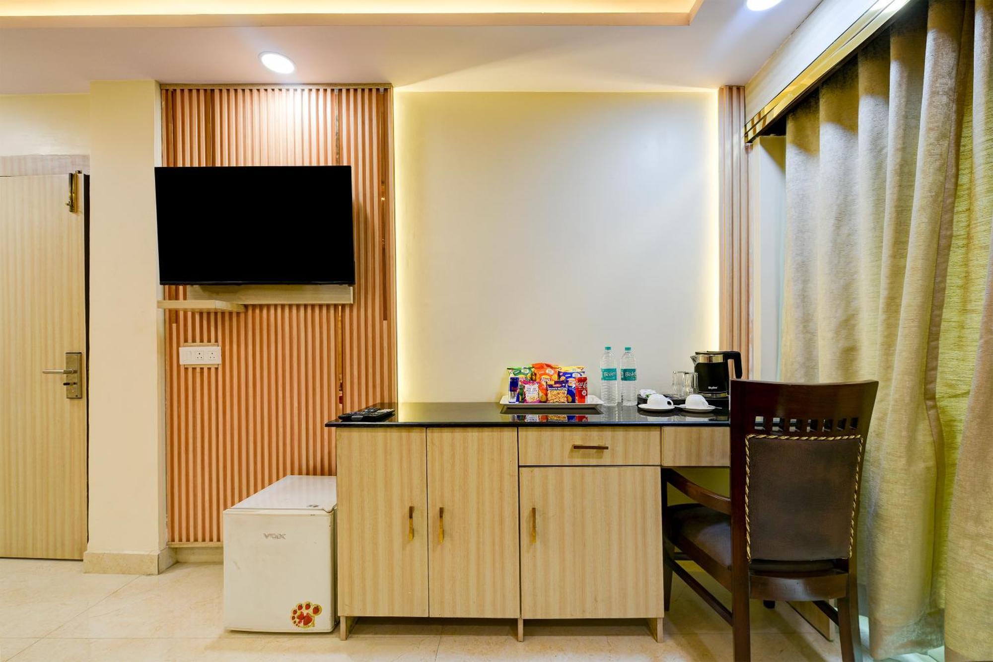 Staybook South Delhi นิวเดลี ภายนอก รูปภาพ
