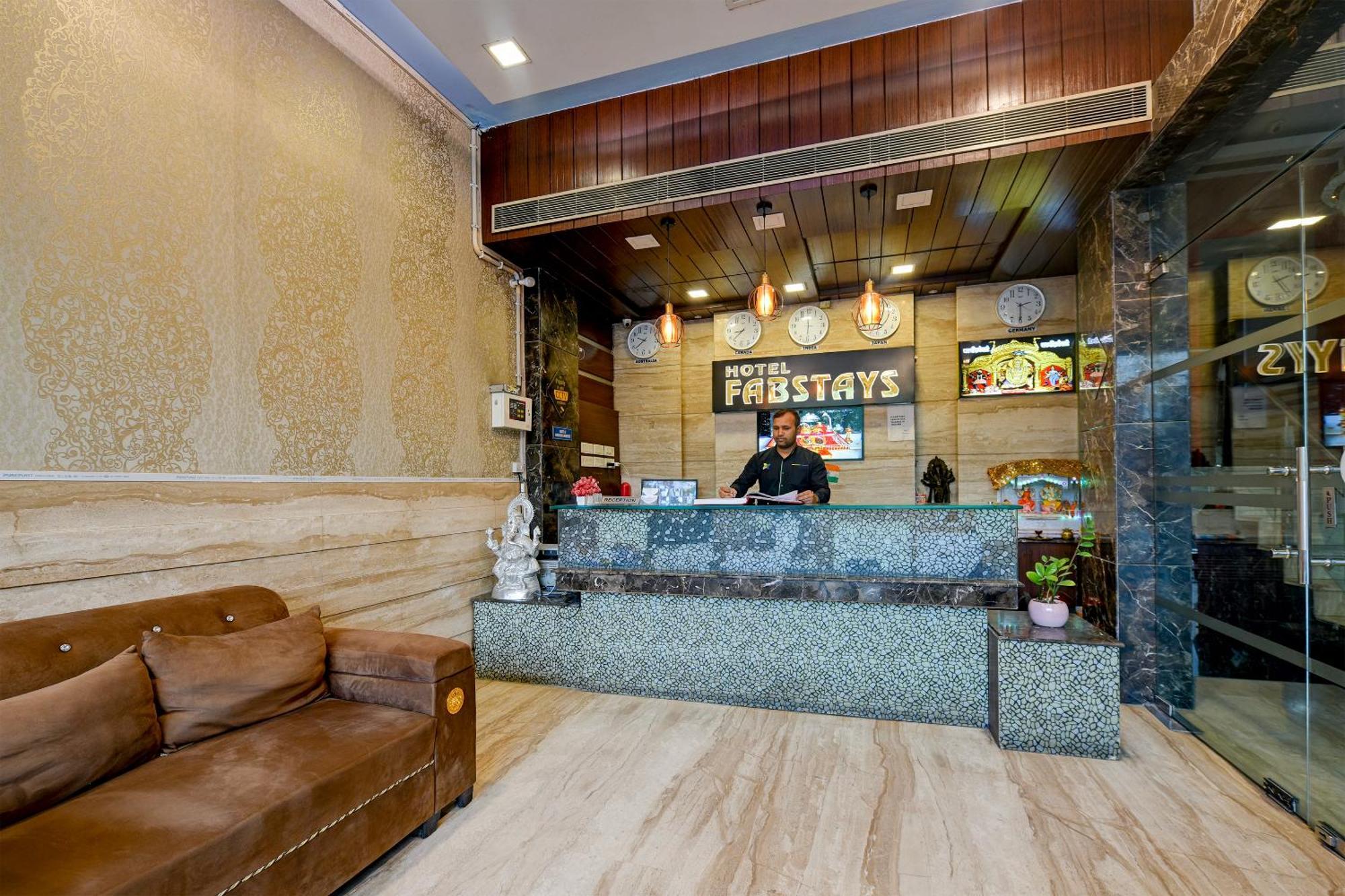 Staybook South Delhi นิวเดลี ภายนอก รูปภาพ