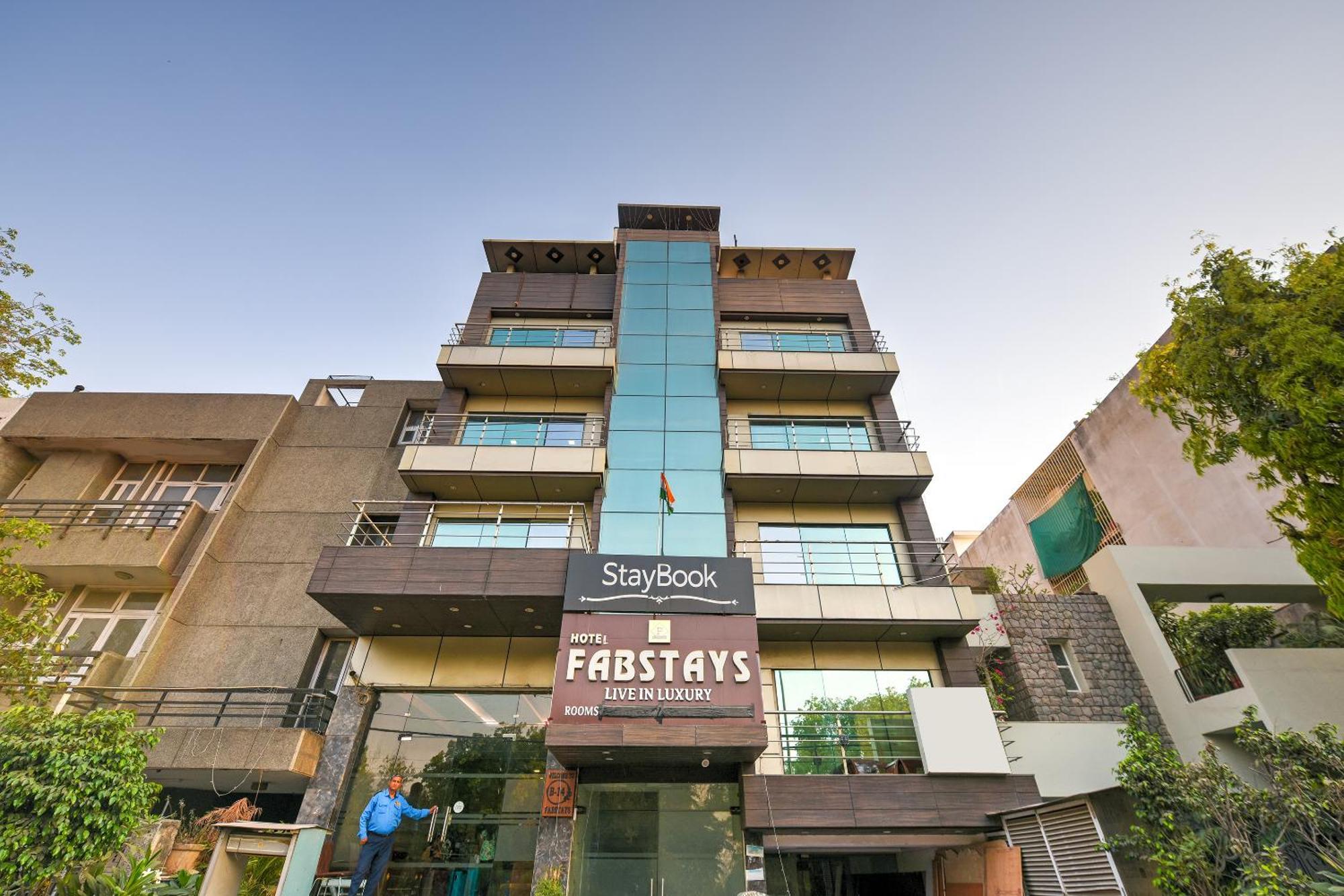 Staybook South Delhi นิวเดลี ภายนอก รูปภาพ